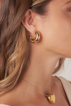 Crafted for the bold and fashion-forward, these hoops are your ultimate statement piece for a perfect blend of trendy and timeless. Bold Gold Earrings, Trending Necklaces, Ear Jewelry, Accessories Rings, Brass Finish, Ring Bracelet, Rhodium Plated, Anklets, Statement Pieces