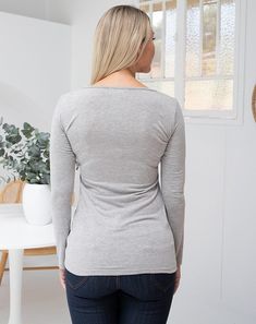 size 6-20 au (XS-4XL) Description Every wardrobe needs a Sleeve Tee. This essential style has a nice long length that can be worn out or tucked-in. Perfect for layering under other items of clothing. DETAILS: Colour Is light grey Fabrication: Stretch 95% Viscose / 5% spandex jersey Long Sleeve Scoop Neckline Stretch Fabric Gray Plain Tops For Winter, Plain Gray Winter Tops, Gray Plain Winter Tops, Winter Plain Gray Tops, Stretch Long Sleeve Plain Tops, Basic Plain Tops For Fall, Gray Long Sleeve Top For Layering, Versatile Gray Long Sleeve Top, Fitted Heather Grey Winter Tops