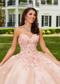 Receive lots of compliments in this 3D floral applique long sweetheart dress with A-line skirt by Rachel Allan RQ3106. Glitter organza quinceanera ball gown with strapless sweetheart neckline, sequin embroidery, 3D flowers, pleated skirt, detachable sleeves, lace-up back closure, and sweep train. 3D Floral Sweetheart Quinceanera Dress by Rachel Allan RQ3106 Rachel Allan Alta Couture Collection: Spring 2023 Style Number: RQ3106 Fabric: Glitter Organza, Sequin Embroidery, 3D Flowers Please note: T Mexican Quinceanera, Mexican Quinceanera Dresses, Quinceañera Dresses, Mary's Bridal, Embroidery 3d, Cinderella Divine, Fabric Glitter, Detachable Sleeves, Strapless Sweetheart Neckline