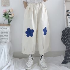 Worldwide Free Shipping! Size:One Size length:84CM/33''waist:62CM/24''hip:138CM/54.33'' Spring Summer Autumn Winter, Black Pants Casual, Tomboy Style Outfits, Cute Flower, Straight Trousers, Tomboy Fashion, Cropped Trousers, Pants Pattern, Lingerie Sleepwear