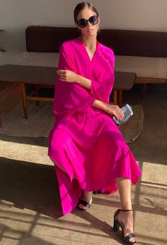 Talitha Silk Fuchsia Caftan Luxury Pink Tunic Kaftan, Luxury Silk Tunic Dress, Luxury Pink Cotton Silk Dress, Luxury Flowy Pink Kaftan, Luxury Women's Pink Thobe, Luxury Silk Maxi Dress For Festive Season, Talitha Getty, Silk Caftan, Gauze Dress