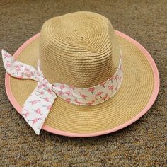 New Without Tags Girl's Sunny Dayz 2 Tone Safari Hat With Pink Trim And Attached Sewn On Tie With Cream And Pink Flaminos. Crown: 54 Cm Brim Size: 2.75" Never Worn. Received As A Gift But Too Small. Appropriate For Ages 5-9 Years Depending On Size Of Head. Lightweight. Sun Protection. Toned Girls, Safari Hat, Pink Trim, Kids Accessories, Sun Protection, Sunnies, Two Tone, Accessories Hats, Size 2