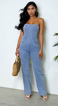 Denim Jumpsuit Side Zip closure 4 Pockets Tube 70% Cotton 27% Polyester 3% Spandex Model's height: 5'8" Model is wearing size S Tube Jumpsuit, Dresses Backless, Denim Jumpsuit, Ruched Dress, Fabric Shop, Bandage Dress, Holiday Dresses, Plus Size Dresses, Side Zip