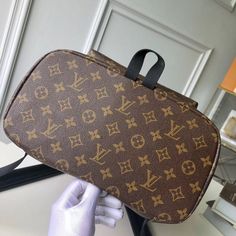 ENT Fashion Lu-Vi bags - 2663 A+ Excellent Quality copies; Contact us if you've any questions in your mind. Review Fashion, Trendy Tote, Support Team, Lv Bag, New Instagram, Louis Vuitton Bags, Burberry Bag, Designer Bags, Sale House