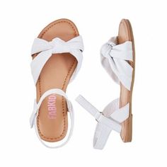 She can wear our signature knot sandal with literally anything. Complete with easy-on velcro ankle strap. Lightly padded for comfort. Padded Sandals, Clean Origin, Double Knot, Wedding Flower Girl, White Flower, You Bag, Ankle Strap, Knot, Flower Girl