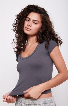 The Seamless Scoop Top from PS Basics by Pacsun offers a comfortable and flattering fit for your everyday style. This top has short sleeves, a scoop neckline, and a fitted design.Solid color topSeamless fabricGood stretchShort sleevesScoop necklineFitted67% rayon, 25% nylon, 8% spandexHand washModel is wearing a size XS PS Basics by Pacsun Womens Seamless Scoop Top - Gray size Medium Seamless Scoop Neck T-shirt For Summer, Seamless Scoop Neck T-shirt For Spring, Scoop Neck Seamless T-shirt For Spring, Basic Scoop Neck Tops For Everyday, Solid Color Scoop Neck Short Sleeve Top For Summer, Basic Everyday Tops With Scoop Neck, Everyday T-shirt With Scoop Neck, Basic Seamless T-shirt For Summer, Basic Seamless Summer T-shirt