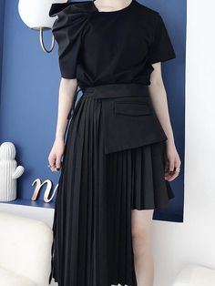 Sku CY-!25388 Material Cotton-blend Feature Pleated Occasion Going out , Casual , Office , Urban Seasons Summer Type Skirts Bottoms Color BLACK Size S,M,L Size chart: Please consult the size chart we provide for this item's measurements to help you decide which size to buy. Please note: There may be 1-3cm differ due to manual measurement. CMINCH Cm Waist Length S 64 47-75 M 68 48-76 L 72 49-77