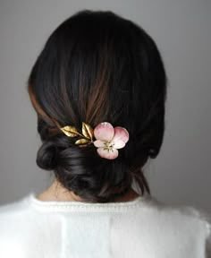 Braid Painting, Decorative Hair Pins, Bride Hair Jewelry, Floral Hair Pins, Gold Hair Comb, Pearl Hair Pins, Flower Hair Pin, Modern Hairstyles, Diy Hair Accessories