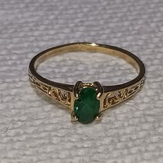 This Is A Solid 14k Yellow Gold And .5ct. All Natural Untreated Zambian Emerald Aaaaa Quality As Good As It Gets Before Specimen Quality Emerald Oval Cut And Faceted To Perfection. This Ring Is Insured For $3200 With 2 Other Appraisals At $3750 , $4100 And $3100 . Copies Of Appraisals Are Available Apon Purchase If Asked For. The Size Of This Ring Is 6 But Sizeable At Any Quality Jeweler. Remember All Items Purchased Unless Other Said But This One Is Buy And Get Equal Amount Of Our Choice Free G 1920s Wedding Ring Vintage, Vintage Rings 1920s, Vintage Ring Green, Antique Green Engagement Rings, Rectangle Vintage Engagement Rings, Wedding Rings Green Emerald, Promise Rings For Women, Jade Ring Gold, Vintage Emerald Ring Antique Jewelry