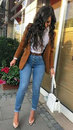 Winter Outfit Ideas For Women, Scarf Outfit Winter, Summer Business Casual Outfits, Classic Outfits For Women, Professional Workwear, Casual Outfits For Women, Casual Summer Outfits For Women, Winter Outfit Ideas, Outfit Ideas For Women