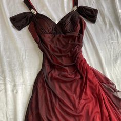 Prom Dress Pictures, Ombre Prom Dresses, Prom Dress Inspo, Prom Dresses Long Mermaid, Prom Dress Ideas, Evening Dress Floor Length, Prom Dresses For Sale, Red Ombre, Beautiful Prom Dresses