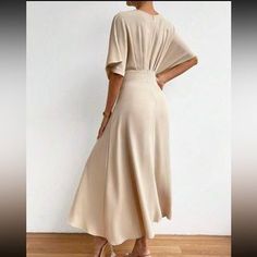 Dresses | Classic Elegant Pleated Ruched Batwing Sleeve Dress | Poshmark Pink Houndstooth, Aw 2024, Lulus Maxi Dress, Flower Maxi Dress, Business Formal Dress, Coachella Dress, Formal Dresses Gowns, Dress For Summer, Casual Dressy