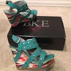 Nwot Bke Sole Blue Wedges. With Multi Color Wedge And Cute Silver Studs. Size 6.5 In Women's Questions? Leave A Comment Below! Biker Babe Outfit, Queen Vampire, Baddie Closet, Goth Shoes, Platform Wedges Shoes, Biker Babe, Blue Wedges, Cute Wedges, Lady Shoes