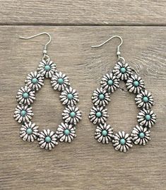 Turquoise Earring, Silver Casting, Earrings Western, Bead Drop Earrings, Dangle Earrings Boho, Turquoise Flowers, Earrings Turquoise, Long Drop Earrings, Beaded Drop Earrings