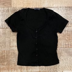 Never Worn! Perfect Condition Casual Black T-shirt With Buttons, Black Buttoned T-shirt For Summer, Black Fitted T-shirt With Button Closure, Fitted Black T-shirt With Buttons, Fitted Black T-shirt With Button Closure, Black Fitted Buttoned T-shirt, Black Crew Neck T-shirt With Buttons, Black Casual T-shirt With Buttons, Black Buttoned Casual T-shirt