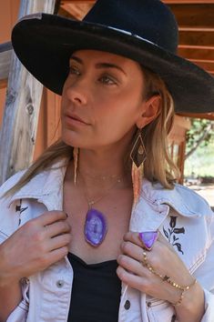 A statement necklace for every Bohemian girl's Fierce Forward jewelry collection! This purple Geode necklace is beyond cool. Wear it with a dress, a tank, and a leather jacket, or as the main show of your outfit going out to a concert or date night out. Hands down, this necklace will have people looking your way! Agate is a grounding stone to stabilize and keep you rooted in who you are and your purpose. Purple Agate pendant 40-50mm *every stone is one of a kind 14k gold fill cable chain 3x4mm H Chic Handmade Festival Jewelry, Chic Adjustable Chain Jewelry For Festivals, Chic Festival Necklace With Adjustable Chain, Trendy Long Necklace For Festivals, Purple Bohemian Jewelry For Festivals, Bohemian Purple Jewelry For Festivals, Hippie Adjustable Party Jewelry, Adjustable Purple Necklaces, Adjustable Purple Necklace