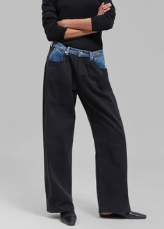 Hayla Contrast Denim Pants - Black – The Frankie Shop Patched Jeans Outfit Street Style, Jeans Outfit Street Style, Patched Jeans Outfit, Stonewashed Jeans, Edge Fashion, Outfit Street Style, Indigo Jeans, Frankie Shop, Patched Jeans