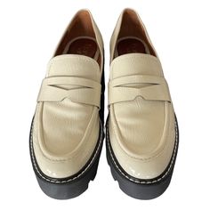 Nwot Franco Sarto Balin Platform Loafer Putty Leather Size 7.5 Beige Leather Sole Slip-ons For Work, Beige Office Flats With Rubber Sole, Beige Slip-ons With Leather Sole For Work, Beige Low-top Loafers With Rubber Sole, Beige Flat Heel Slip-ons For Work, Chic Beige Platform Loafers For Work, Beige Slip-ons With Flat Heel For Work, White Leather Slip-on Platform Loafers, Beige Almond Toe Slip-on Loafers