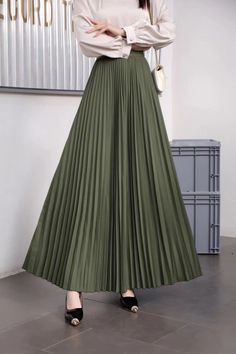 Lasaky - Elegant High-Waisted Maxi Skirt with Cascading Pleats and Vibrant Colors Pleated Skirt Aesthetic, Green Skirt Outfits, Skirt Aesthetic, High Waisted Maxi Skirt, Pleated Long Skirt, Full Skirts, Pleated Maxi Skirt, Church Dresses, Professional Attire