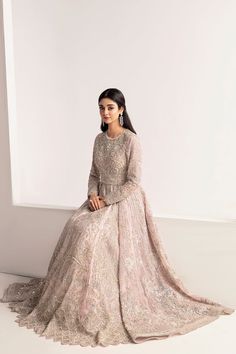 Bridal Gown Pakistani, Pink Pakistani Bridal Dress, Pakistani Bridal Gown, Bridal Dress Pakistani, Pakistani Bridal Dress, Bridal Dupatta, Pakistani Wedding Dress, Gown Style, Royal Look