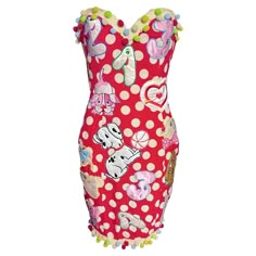 Super fun and whimsical rare 1988 Moschino red and off-white polka dot strapless silk dress embroidered with playful cartoon patches all over the entire dress. An iconic piece of Franco Moschino history. Some of the patches include animals, hearts, and a patch that says "Kiss My Patch" Heart shaped neckline. Cream crochet trim with multicolored pom poms throughout Fully lined Made in Italy Side zip closure Bustier style boning in the bodice section of the dress. Size: IT42/US10 Condition: In ver Bedroom Colors Yellow, Ugly Dress, Moschino Runway, Prom Slay, Moschino Vintage, Valentine Fashion, Ugly Dresses, Barbie Closet, Strapless Silk Dress