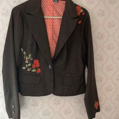 Jacket Detailed With Embroidered Floral Front & Back 22 % Wool Never Worn Tailored Floral Embroidered Blazer For Spring, Spring Embroidered Tailored Blazer, Spring Tailored Blazer With Embroidery, Spring Tailored Embroidered Blazer, Tailored Embroidered Long Sleeve Blazer, Tailored Embroidered Winter Blazer, Tailored Embroidered Blazer For Winter, Tailored Embroidered Outerwear For Spring, Embroidered Fall Blazer