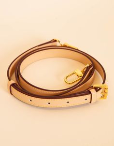 This leather strap was designed to give most bags the classic leather look. The strap measures at 47inches in length at the longest and 3/4 inches wide. Boho Bags, Classic Leather, Vintage Boho, Leather Straps, Leather, Black