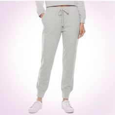 Nwot Butter Supersoft Sweatpants Size M Color Grey Super Soft Material Drawstring Closure At Waist Athleisure Active Wear Joggers Track Pants Workout Pants Fall Winter Sporty Winter Joggers For Lounging, Super Soft Relaxed Fit Sweats, Sporty Super Soft Sweats, Sporty Yoga Pants For Lounging, Super Soft Relaxed Fit Sporty Sweatpants, Sporty Super Soft Sweatpants For Loungewear, Comfy Sweatpants For Jogging, Sporty Relaxed Fit Super Soft Sweatpants, Sporty Super Soft Relaxed Fit Sweatpants