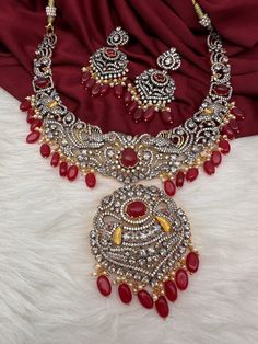 Victorian Red Necklace, Indian Jewelry, Pakistani Jewelry, Polki Necklace by SheetalsFabFashion on Etsy Necklace For Neckline, Jewelry Pakistani, Victorian Necklace, Polki Necklace, Necklace Indian, Pakistani Jewelry, Red Beads, Red Necklace, Earrings Diamond