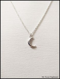 ◆ Necklace with small half moon plated in silver this necklace is very simple and elegant and has an adjustable silver chain the moon size is only 0,629921 inches! ♡ In my shop there are many handmade jewelry for all tastes, come and watch them you are welcome! ♡ Silver Moon Charm Necklace With Adjustable Chain, Silver Crescent Charm Necklace, Silver Crescent Moon Phase Necklace, Sterling Silver Crescent Clavicle Necklace, Silver Crescent Charm Necklace For Everyday Wear, Minimalist Moon Shaped Nickel Free Necklaces, Silver Crescent Sterling Silver Necklaces, Minimalist Nickel Free Moon Necklaces, Silver Crescent Clavicle Chain Jewelry