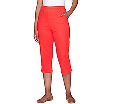 Cute meets comfortable in these "How Timeless" stretch capris. A must-have for your warm-weather wardrobe, they pair perfectly with all types of tops and tees. From Denim & Co.(R) Fashions. Types Of Tops, Warm Weather, Cool Things To Buy, Capri Pants, Pajama Pants, Must Haves, Capri, Mens Short, Cool Outfits