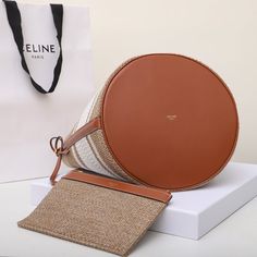 Size: 23cm*25cm*23cm It comes with Dust box, Care manual, Tag, and Paper bag. Luxury Clutch, Luxury Crossbody, Luxury Handbags, Small Bags, Crossbody Shoulder Bag, Evening Bags, Backpack Bags, Bucket Bag, Paper Bag