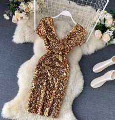 Gold V-neck Midi Dress For Party Season, Glamorous V-neck Summer Evening Dress, Gold V-neck Midi Dress For Party, Gold V-neck Midi Dress For Evening, Gold Backless Holiday Dress, Fitted Gold Midi Dress For Prom, V-neck Bodycon Dress For Prom, Gold Sequin Mini Dress For Evening, Elegant Gold Club Dress