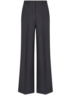 black stretch-wool pleat detailing pressed crease mid-rise belt loops concealed front fastening two side slash pockets two rear welt pockets straight leg City Shorts, Dress Watch, Tailored Pants, Summer Beach Wear, Short Suit, Sweaters Knitwear, Tailored Trousers, Light Jacket, Black Stretch