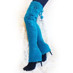 Sophisticated and adorable leggings / leg warmers, unique design by Crochetfield. Hifh fashion and super comfy. Very feminine and delicate looking. You can wear them with high heels or comfortable flat shoes.  Also can be a great accessory to dance, fitness or ballet. Look chic and stay warm while winter walking. Can be worn scrunched down knee high, or full-on thigh high.  Packed in elegant gift bag. Made of acrylic yarn. Both edges are woven elastic, furthermore the upper edge is with string tie, so well-fitting to the calves and thighs. Size: Length: about 63 cm / 25 inch. Please let me know circumference of your calf and thigh,  so I match the size to you. Please feel free to write to me if you want another color or length, so I make them especially for you. Hand wash and lay it flat t Boho Leg Warmers, Stockings Crochet, Long Leg Warmers, Leg Warmers Crochet Pattern, Fairy Core Outfits, Thigh High Leggings, Crochet Bra Top, Closet Upgrade, Thigh High Leg Warmers