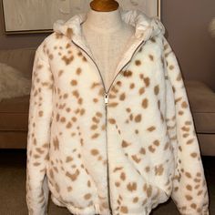 Fuzzy White And Light Brown Animal Print Zip Up Jacket Cute White Outerwear For Fall, Cute Cream Outerwear, Cute Cream Long Sleeve Outerwear, Cute Cream Winter Outerwear, Trendy White Outerwear With Faux Fur Lining, Zip Up Jacket, Nine West, Light Brown, Animal Print