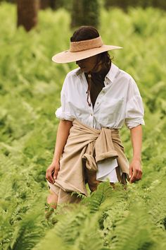 Fashionable and functional, this wide brim straw hat has an open crown to keep your skin protected and your head cool while you work in the garden or sit on the beach. | Open Crown Sun Hat at Terrain Women Vacation, Vacation Clothes, Gardening Hat, Wide Brim Straw Hat, Sun Protective Clothing, Resort Wear For Women, Sun Protection Hat, Home Decor Gifts, Capri Blue