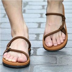 update.23.05 Beach Flats, Summer Slippers Sandals, Casual Summer Slippers, Shoes Flip Flops, Mens Beach Shoes, Shoes Slides, Nice Sandals, Slippers Summer, Mens Leather Sandals