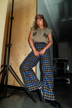 GILF Wide Leg Trousers in Blue + Brown – Dressed in Lala Wide Leg Jeans Band Tee, Free People Plaid Pants, Queer Fashion Midsize, Midsize Vintage Fashion, Orville Peck Concert Outfit, Funky Pants Outfits, Eclectic Style Clothing, Gender Queer Fashion, Tomboy Women