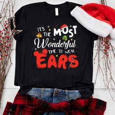 Christmas Shirts Family, Disney Shirt Ideas, Disney Christmas Shirts, Disney Halloween Shirts, Disney Vacation Shirts, Disney Nerd, Disney Etsy, Christmas Disney, Disney Things