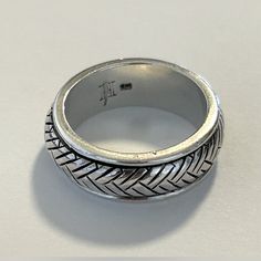 John Hardy Spinner Ring Sterling Silver .925 Size 8.75us John Hardy Bamboo Spinner Ring. Ring Is In Good Preowned Condition. Ring Does Show Some Wear. See Photos. Measurements: Width: 7.81mm Thickness: 2.61mm Weight: 9.89 Grams Questions? Leave A Comment. Thanks For Looking! Formal Sterling Silver Stackable Engraved Ring, Formal Stackable Engraved Sterling Silver Ring, Formal Engraved Sterling Silver Ring With Oxidized Finish, Classic White Gold Ring With Oxidized Finish, Classic Anniversary Rings With Oxidized Finish, Formal Oxidized Finish Round Rings, Formal White Gold Rings With Oxidized Finish, Classic Sterling Silver Ring With Oxidized Finish, Classic Sterling Silver Rings With Oxidized Finish