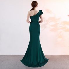 Pine Green One Shoulder Evening Gown Off-shoulder Green Gown For Prom Season, Green Off-shoulder Gown For Prom Season, Green Off-shoulder Gown For Prom, Green One-shoulder Evening Dress For Wedding, Green One Shoulder Floor-length Evening Dress, Green One-shoulder Wedding Gown, Green One-shoulder Floor-length Evening Dress, Green One-shoulder Evening Gown, One Shoulder Green Evening Gown