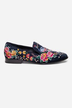 Embellished with vibrant floral patterns, the Darnahta Embroidered Smoking Loafer adds a splash of color to your look. Crafted from 100% suede, these slip-on flats feature intricate placement embroidery rich in color and texture. Pair with classic cigarette pants and a fitted sweater for a polished after five look. Johnny Was Women's Darnahta Embroidered Smoking Loafer in Navy Blue, Size 8, Suede, Floral Placement Embroidery, Loafer Shoes Women, Loafers Online, Boho Chic Outfits, Fitted Sweater, Johnny Was, Floral Patterns, Chic Outfits, Color Splash