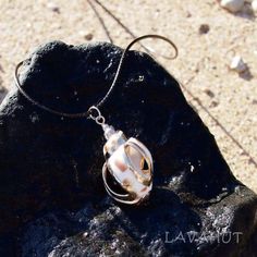 Always designed in Hawaii at Lavahut! Nautical Spotted Seashell Hawaiian Pendant Necklace  #seashellbracelets #islandearrings #shesellsseashellsbytheseashore #hawaiianjewelry #tropicaljewelry #tropicalearrings #seashellnecklace #islandjewelry #seashelljewelry #seashellearrings Pali Hawaii Sandals, The Deep Ocean, Tropical Earrings, Tropical Jewelry, Aloha Print, Island Jewelry, Gold Painting, Seashell Earrings, She Sells Seashells