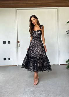 Comfy Blouse, Elegant Dresses Classy, Evening Dresses Short, Dresses Classy, Sleeveless Midi Dress, Midi Dress Sleeveless, Stunning Dresses, Blouse Dress, Elegant Dress