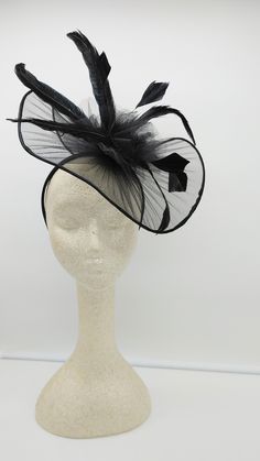 Classic large black Fascinator for every occasion. Light weight and classic addition to your outfits. It can customized with different colors of feathers and or flowers. Do you want it in a different color? Send me a message. - 40 inches contour brim - Rare find - Ready to ship - Fast Shipping - Free Shipping - Group discount available - Customize by adding different color flowers and or feathers Check my store for for styles and colors. Hatsandpearls.etsy.com Find more at my website for more st Pink And Red Dress, Kentucky Derby Fascinator, Derby Fascinator, Black Fascinator, Head Pieces, Wedding Fascinators, Kentucky Derby Hats, Black And White Style, Fairytale Dress