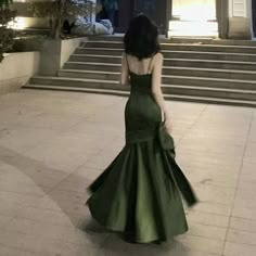 Lasaky - Green Backless Halter Evening Gown with Fish Tail Design Gaun Koktail, Long Green Dress, Prom Dress Inspo, 파티 드레스, Prom Dress Inspiration, Pretty Prom Dresses, فستان سهرة, Fairytale Dress, Prom Outfits