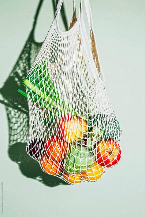 Reusable Organic Cotton Tote Mesh String Net Bag full of fruits and vegetables. Grocery Bag Aesthetic, Open Fridge, Portfolio Website Design Inspiration, Fruits Market, Fruit Net, Fruit Bags, Vegetable Packaging, Vegetables Photography, Vegetable Bag