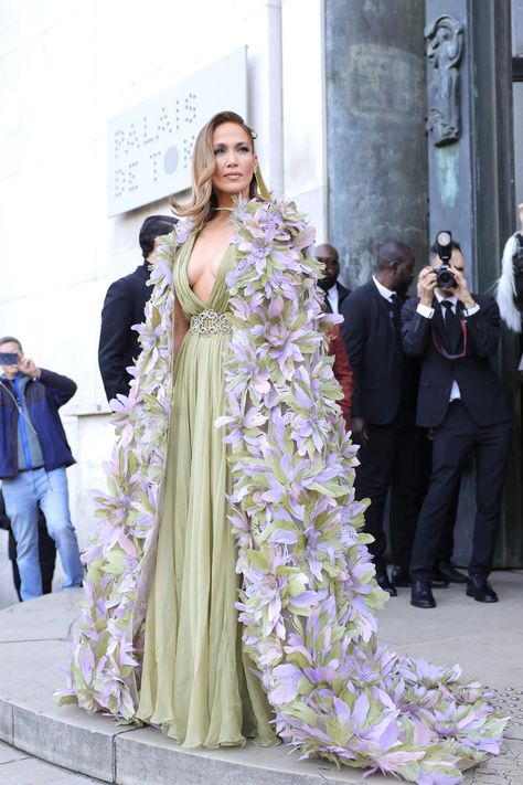 Jennifer Looez, 18th Debut, Elie Saab Runway, Gown Cape, Floral Cape, Warrior Style, Award Show Dresses, Gown Floral, Dress Cape