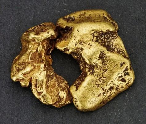 Britain's largest golden nugget worth £80,000 is found in Scottish river | Metro News Golden Nugget, True Value, Going For Gold, Lucky Man, Gemstones Crystals, 2025 Vision, Green Gold, The Gold, Diving